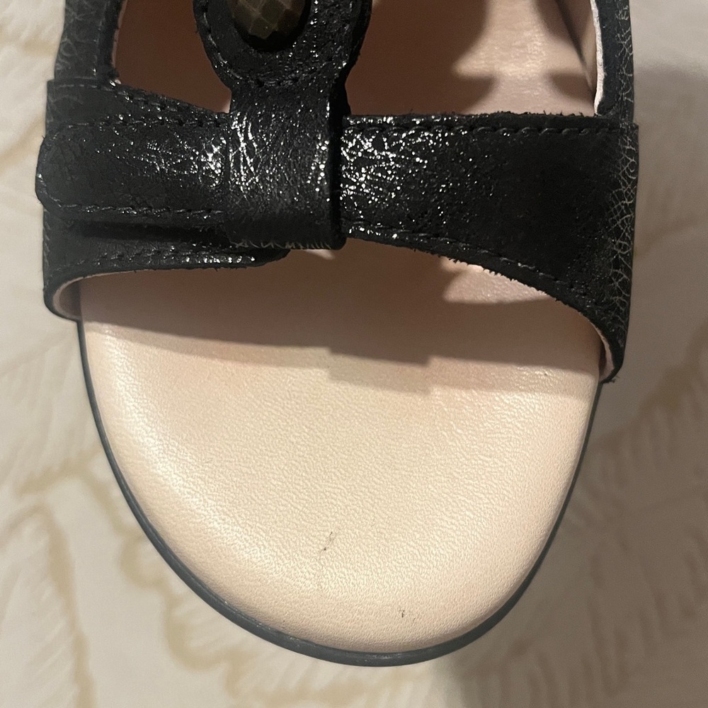Chic Black Wedge Sandals